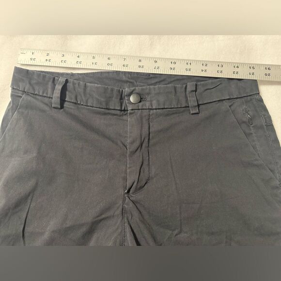 Lululemon Mens Commission 5 Pocket Pants. Size 30 with 32’ Inseam. LM5440SE - Picture 2 of 8